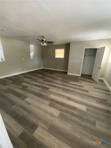 2016 S 11th Street, Temple, TX 76504