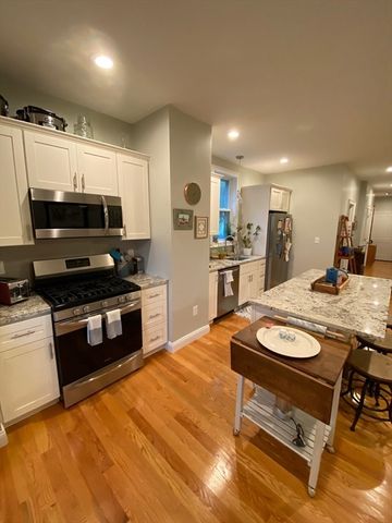 300 Maverick 1, Boston, MA 02128