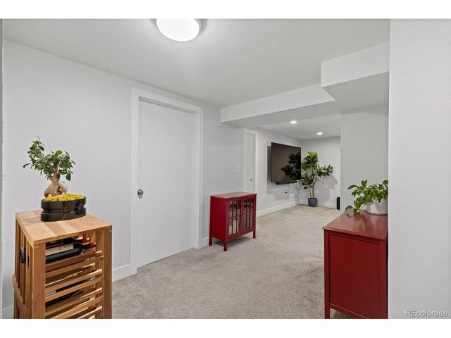 141 S Saulsbury St, Lakewood, CO 80226
