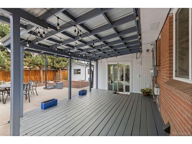 141 S Saulsbury St, Lakewood, CO 80226