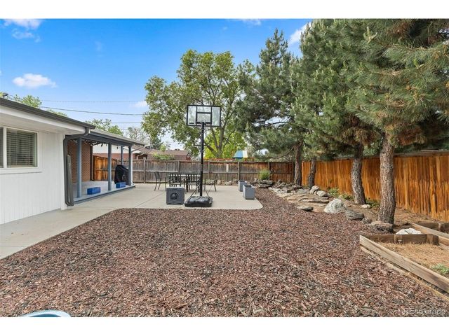141 S Saulsbury St, Lakewood, CO 80226
