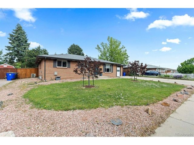 141 S Saulsbury St, Lakewood, CO 80226