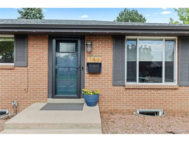 141 S Saulsbury St, Lakewood, CO 80226