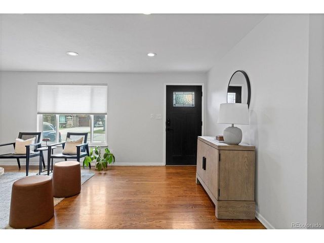 141 S Saulsbury St, Lakewood, CO 80226
