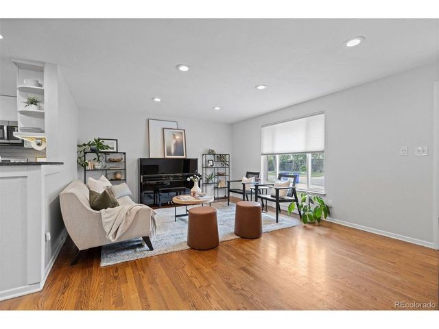 141 S Saulsbury St, Lakewood, CO 80226