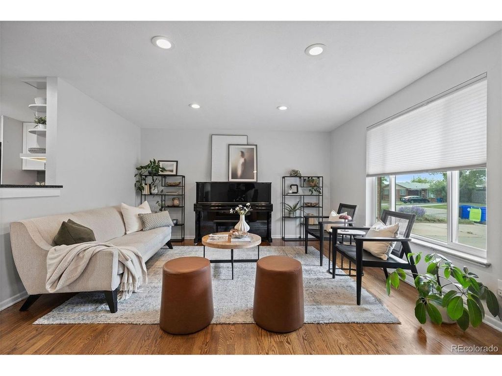 141 S Saulsbury St, Lakewood, CO 80226