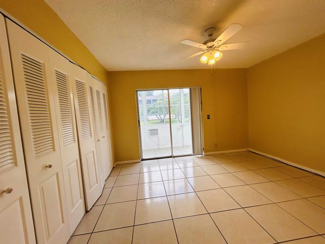 235 Canterbury K, West Palm Beach, FL 33417