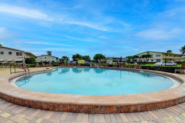 235 Canterbury K, West Palm Beach, FL 33417