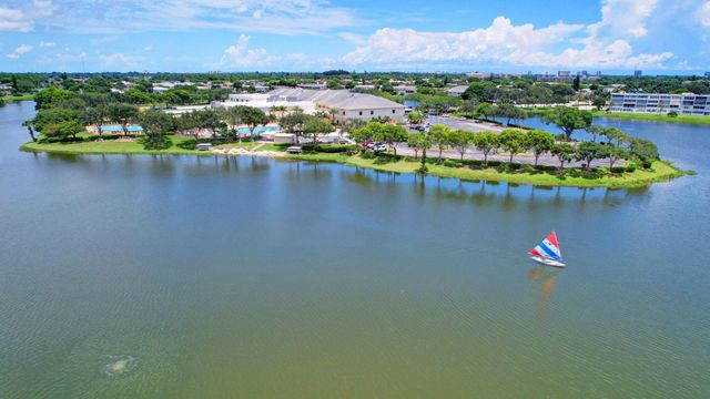 235 Canterbury K, West Palm Beach, FL 33417