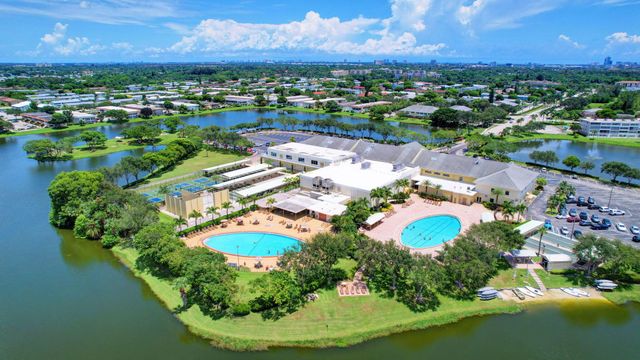 235 Canterbury K, West Palm Beach, FL 33417
