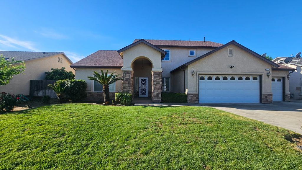 Image 1 of property listing at 580 W Sunset Street, Kingsburg, CA 93631