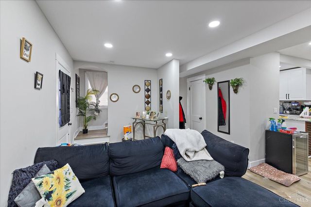 619 Daleview Avenue, Harrison Twp, OH 45405