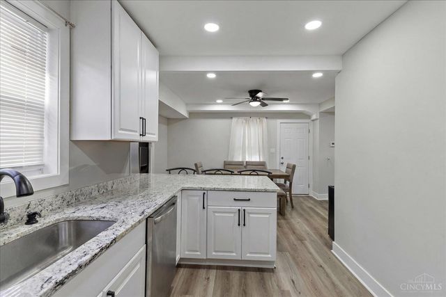 619 Daleview Avenue, Harrison Twp, OH 45405