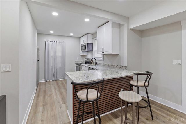 619 Daleview Avenue, Harrison Twp, OH 45405