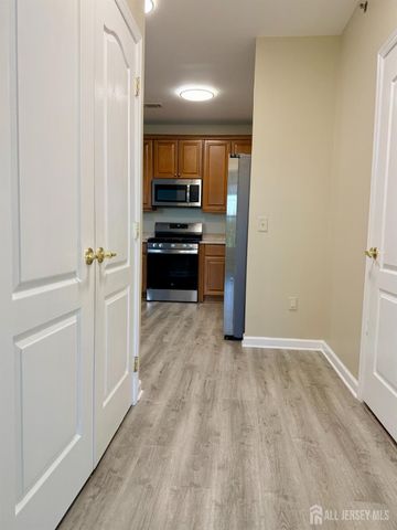 3032 Edward Stec Boulevard, Edison, NJ 08837