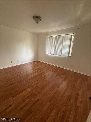 5386 16th PL SW F-4, Naples, FL 34116