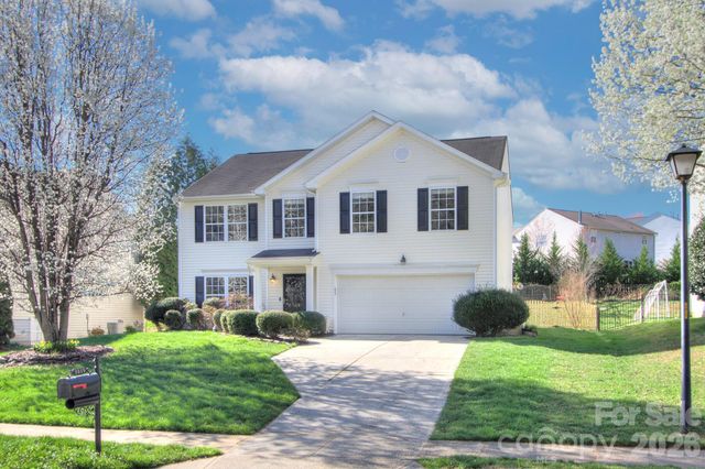 3819 Cameron Creek Drive, Matthews, NC 28105