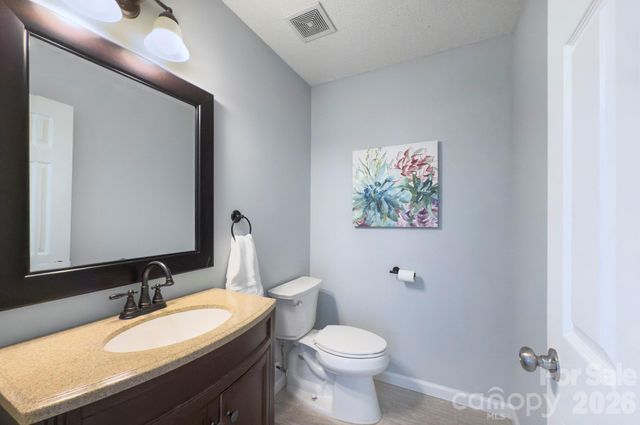 3819 Cameron Creek Drive, Matthews, NC 28105