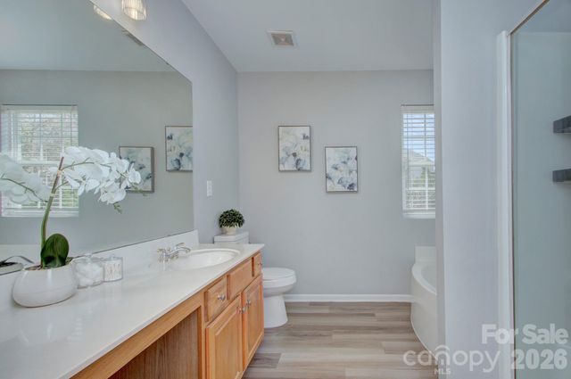 3819 Cameron Creek Drive, Matthews, NC 28105