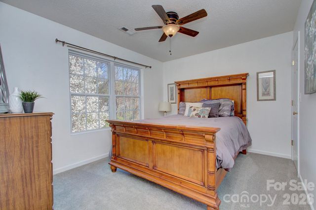 3819 Cameron Creek Drive, Matthews, NC 28105