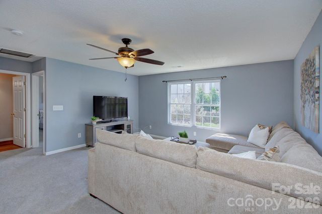 3819 Cameron Creek Drive, Matthews, NC 28105