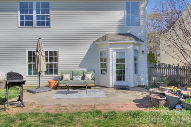 3819 Cameron Creek Drive, Matthews, NC 28105