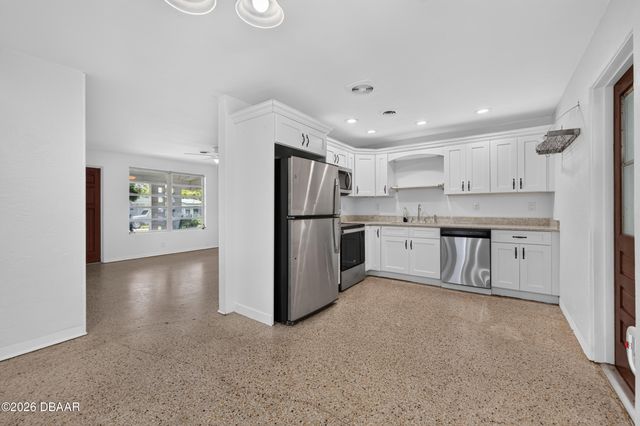 325 Thackery Road, Ormond Beach, FL 32174