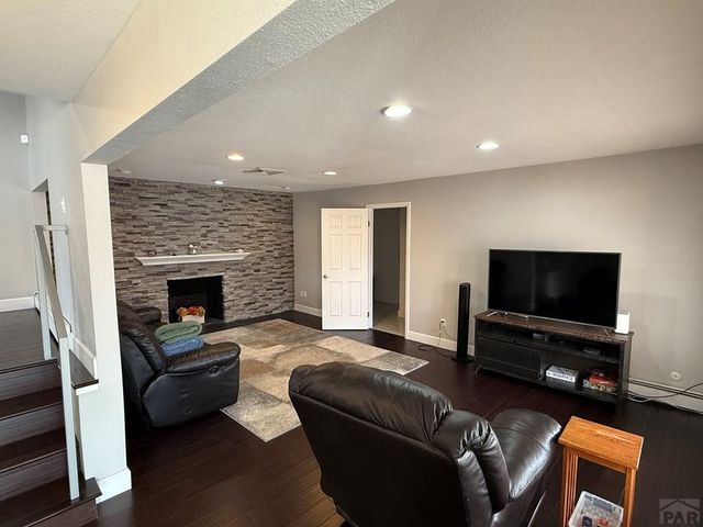 87 Fordham Circle, Pueblo, CO 81005