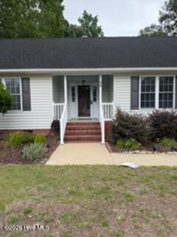 56 Pirate Cove Road, Washington, NC 27889