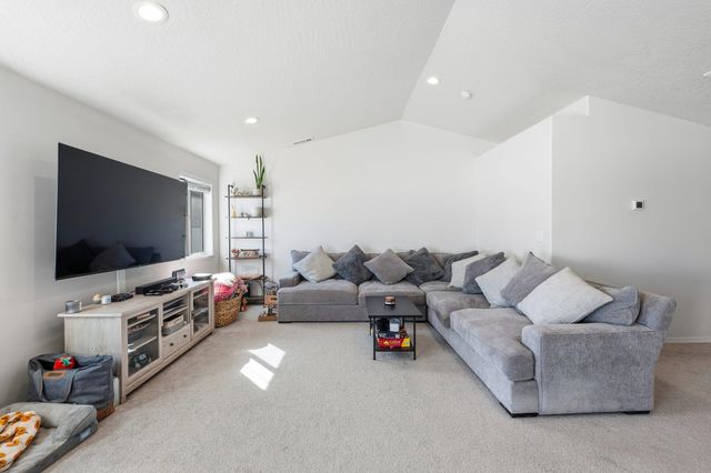 8523 W 8th Ct, Spokane, WA 99224