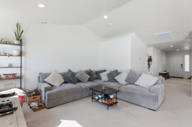 8523 W 8th Ct, Spokane, WA 99224