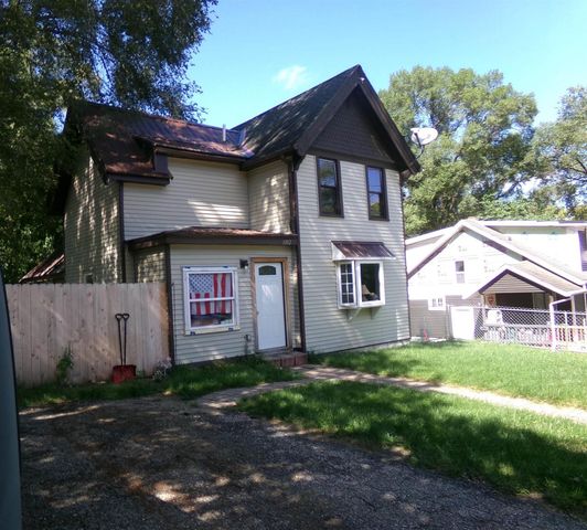 1332 Beloit Avenue, Janesville, WI 53546