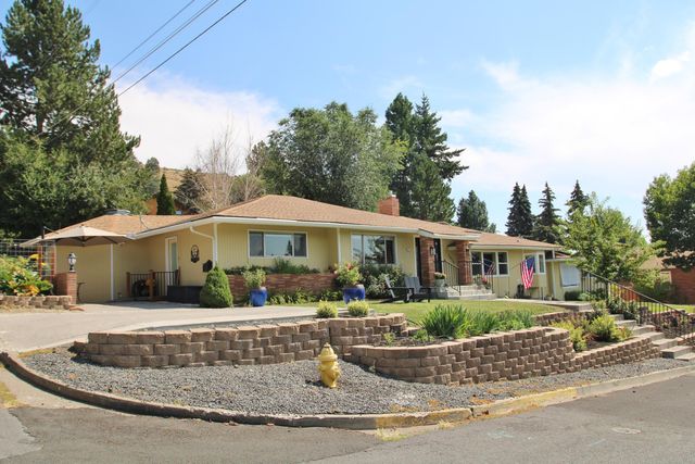 2075 Calhoun Street, Klamath Falls, OR 97601
