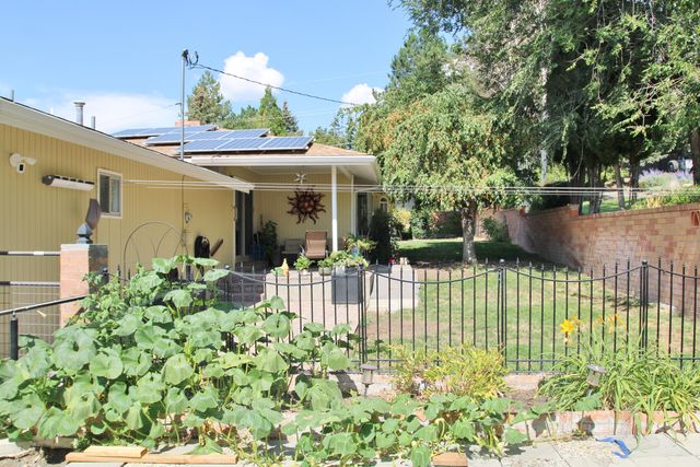 2075 Calhoun Street, Klamath Falls, OR 97601