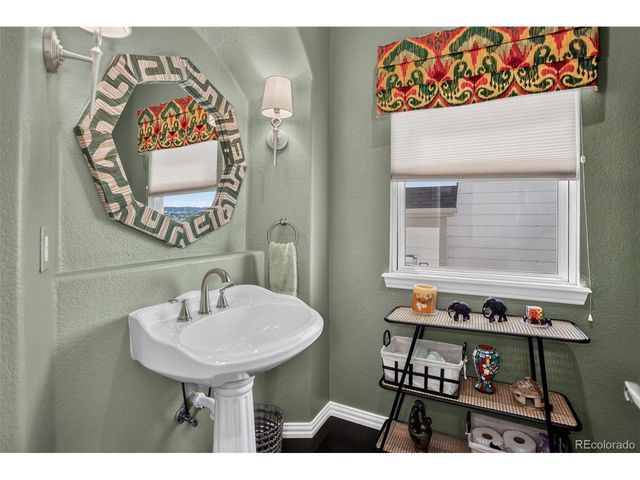 1381 Peninsula Cir, Castle Rock, CO 80104