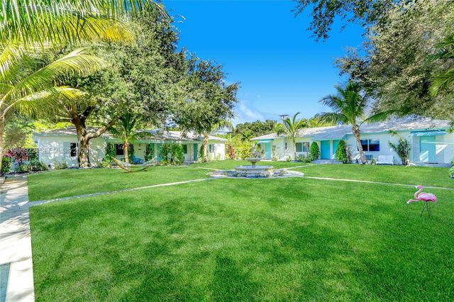 8824 NE 2ND AVENUE 8824, El Portal, FL 33138