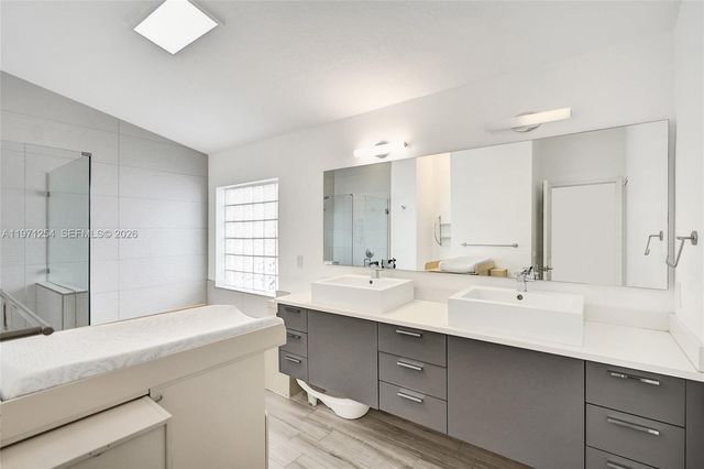 4928 SW 33rd Way, Hollywood, FL 33312