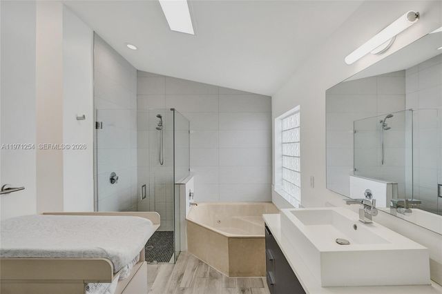 4928 SW 33rd Way, Hollywood, FL 33312