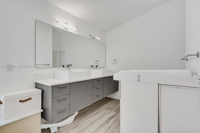 4928 SW 33rd Way, Hollywood, FL 33312