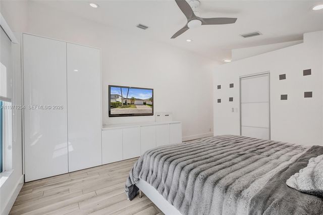 4928 SW 33rd Way, Hollywood, FL 33312