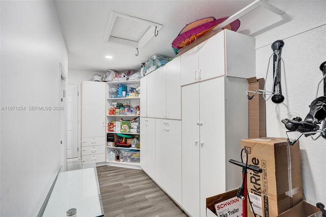 4928 SW 33rd Way, Hollywood, FL 33312