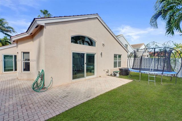 4928 SW 33rd Way, Hollywood, FL 33312
