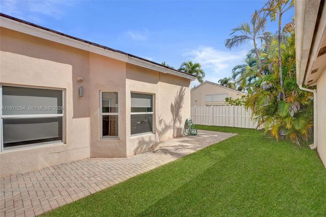4928 SW 33rd Way, Hollywood, FL 33312