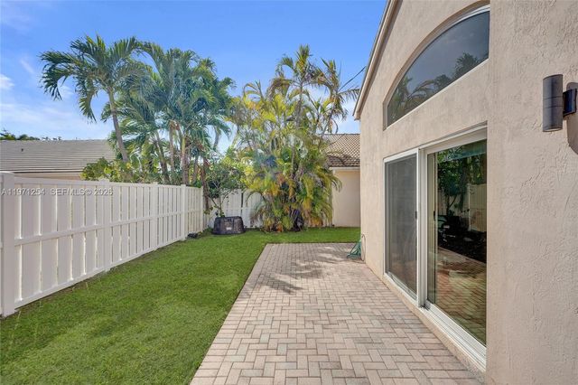 4928 SW 33rd Way, Hollywood, FL 33312
