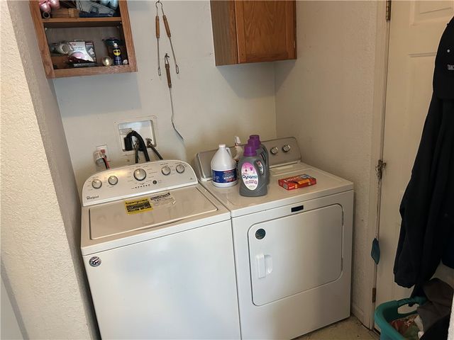 1124 Atlantis Dr, West Newton, PA 15089