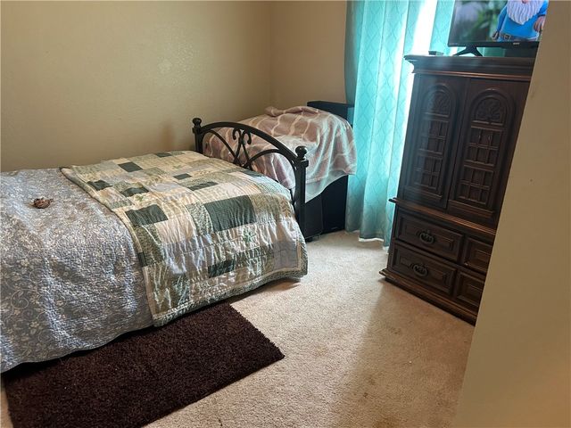 1124 Atlantis Dr, West Newton, PA 15089