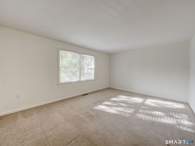 54 Oak Street 13, Middletown, CT 06457