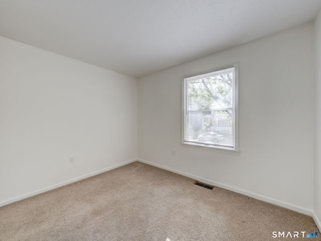 54 Oak Street 13, Middletown, CT 06457