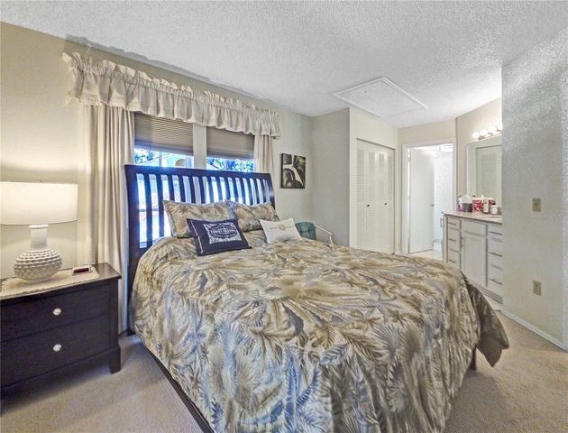 7991 MIDWAY DRIVE TERRACE L201, Ocala, FL 34472
