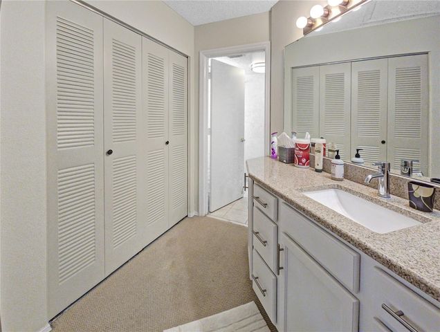 7991 MIDWAY DRIVE TERRACE L201, Ocala, FL 34472
